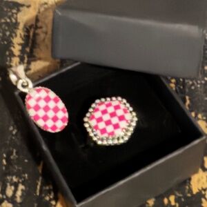 Hot Pink and white check silver ring size 9 and pendant